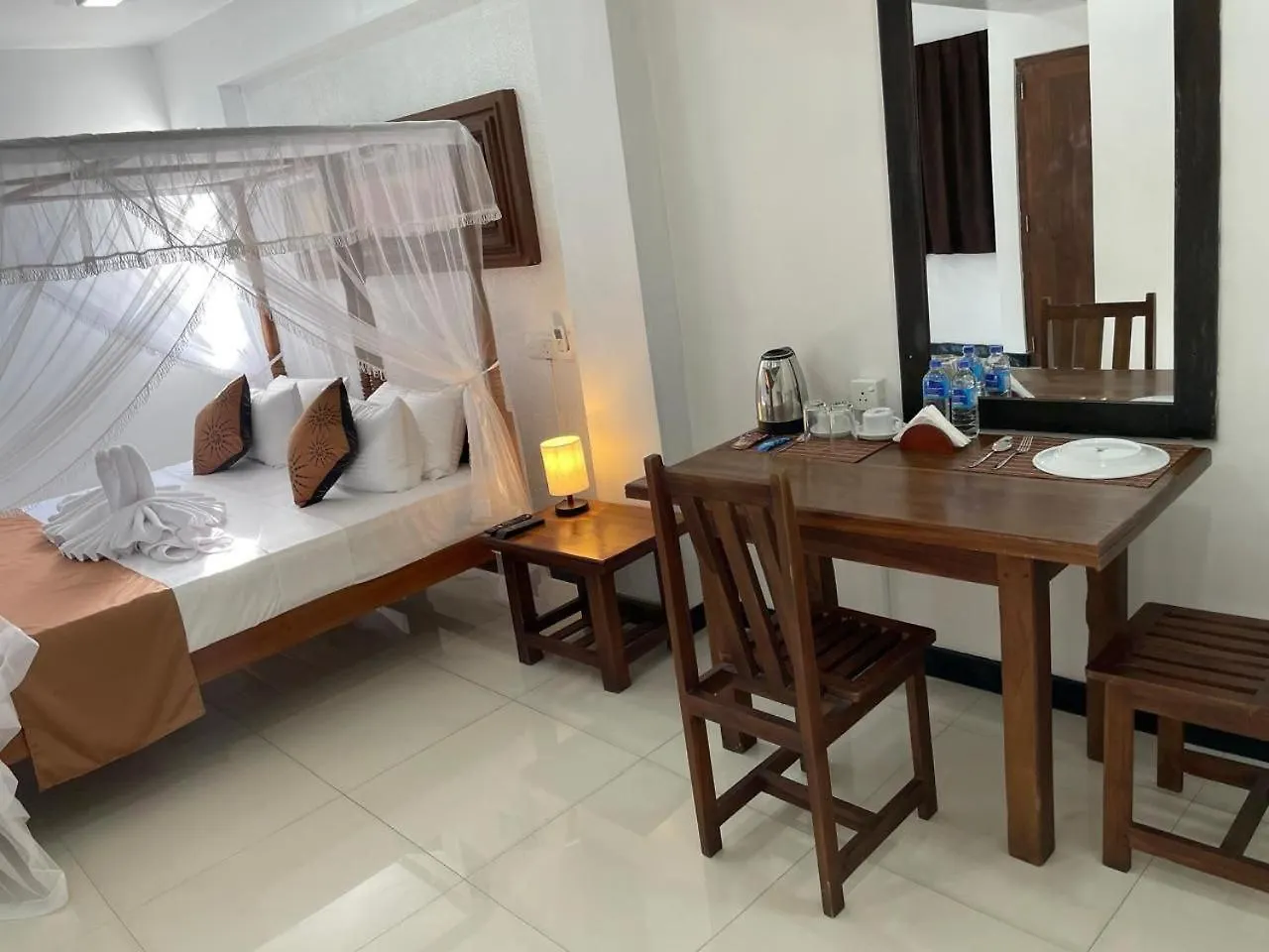 Rush City Hotel Kandy