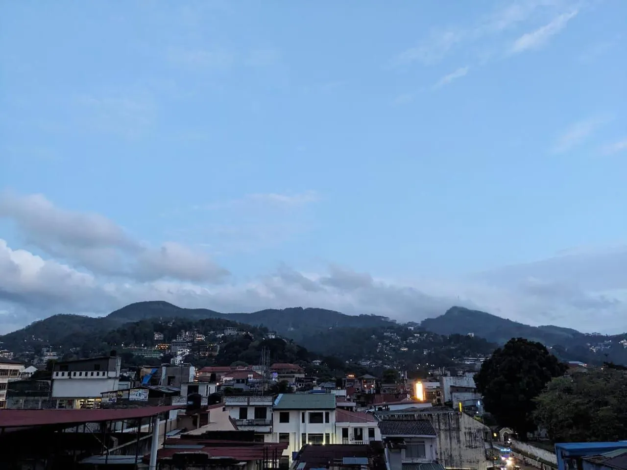 ***  Rush City Hotel Kandy Sri Lanka